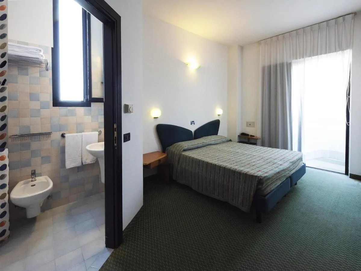 Hotel Ali D'Oro Rimini 3*,  Italy