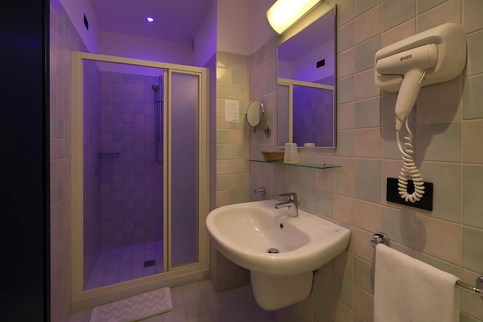 ***  Hotel Ali D'Oro Rimini Włochy